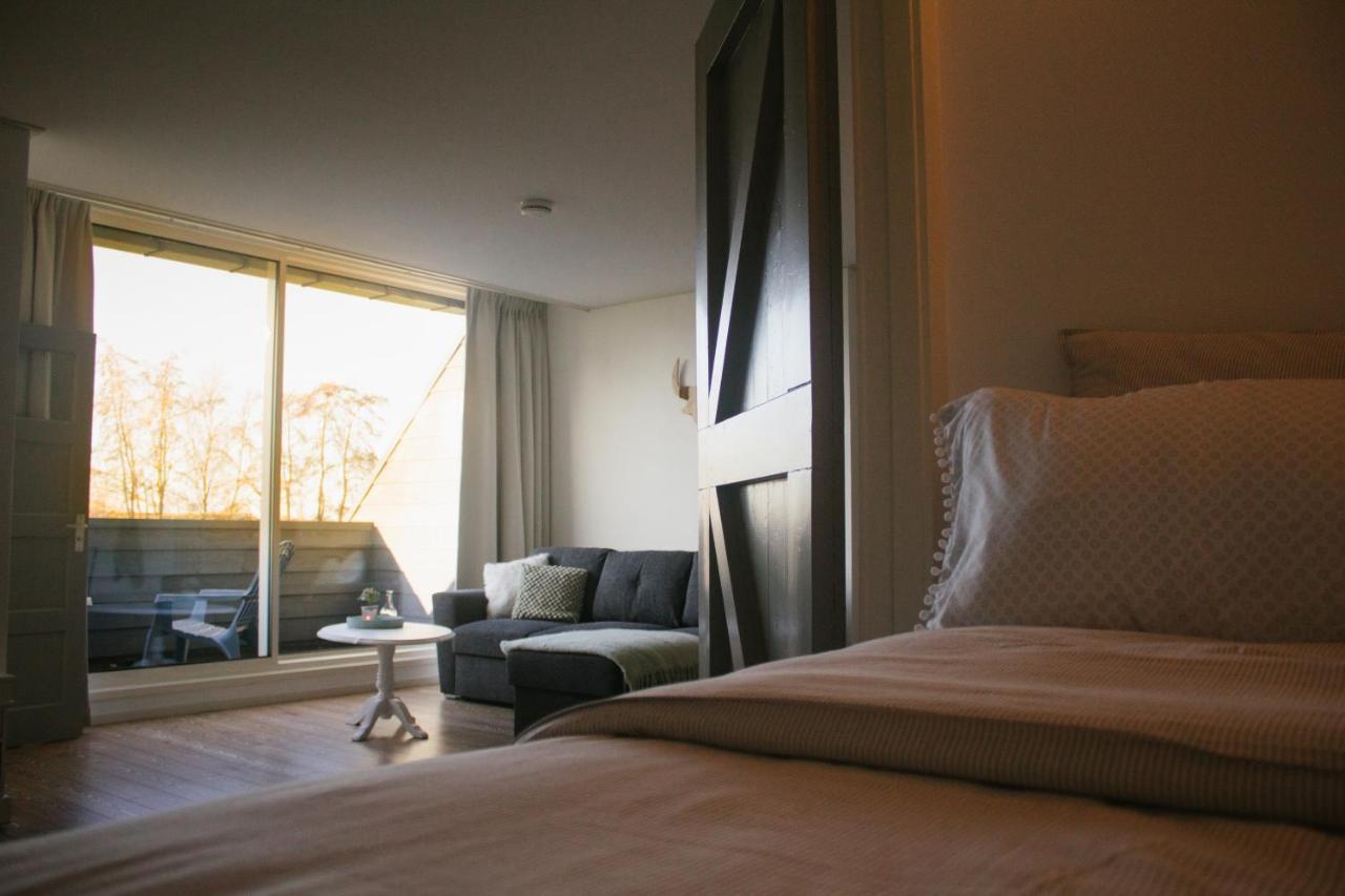 T'Hus Bed & Breakfast Katlijk ภายนอก รูปภาพ