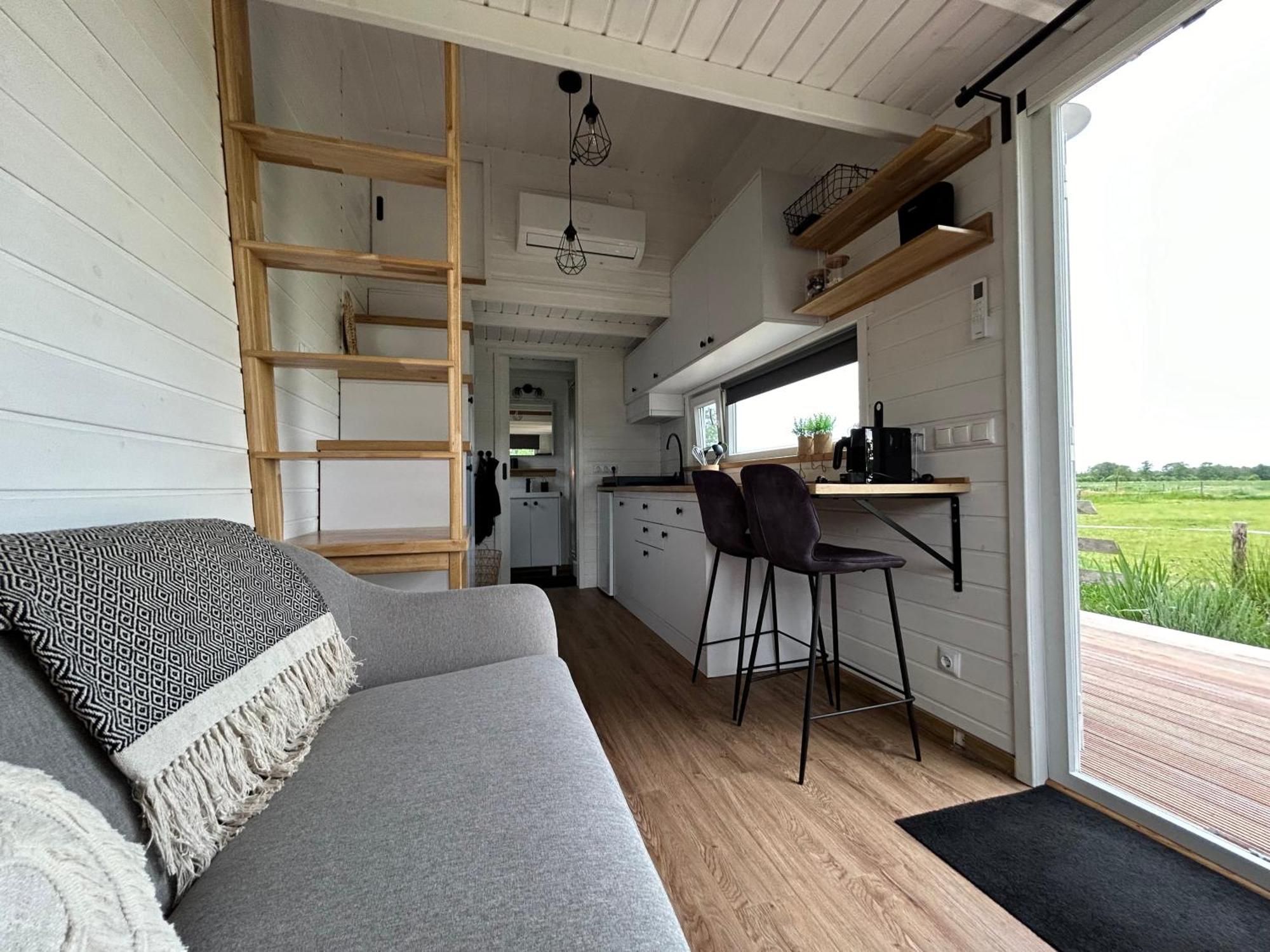 T'Hus Bed & Breakfast Katlijk ภายนอก รูปภาพ